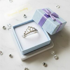 Elegant Silver Crown Ring sterling silver 925